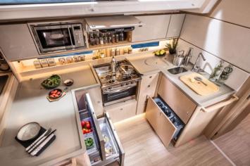 Yachtcharter BavariaC46Ocean 4cab 7