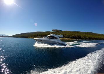 Yachtcharter Antares30 8