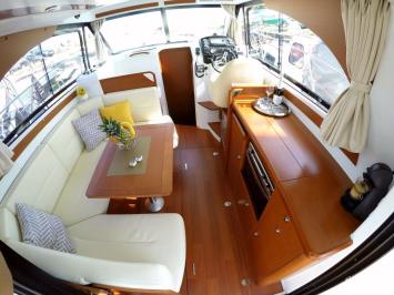 Yachtcharter Antares30 12