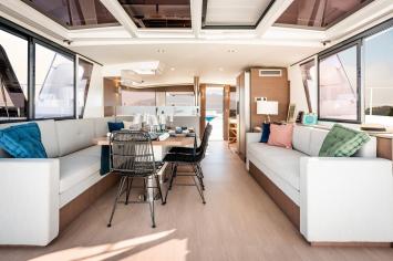 Yachtcharter Bali4 16