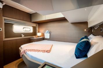 Yachtcharter Bali4 22