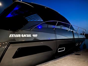Yachtcharter Mirakul40HardTop 3