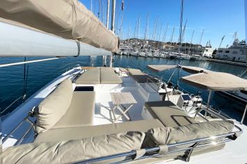 Yachtcharter Saba50 Lamela 4