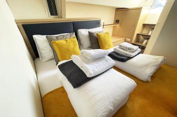 Yachtcharter Saba50 Lamela 9