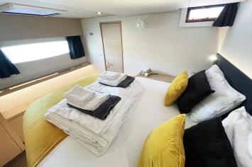 Yachtcharter Saba50 Lamela 10