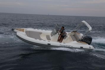 Yachtcharter Tempest700Open