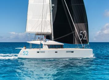 Yachtcharter Lagoon52F 52cab