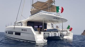 Yachtcharter Dufour48Catamaran 2