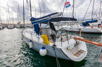 Yachtcharter First40 Kodo 3