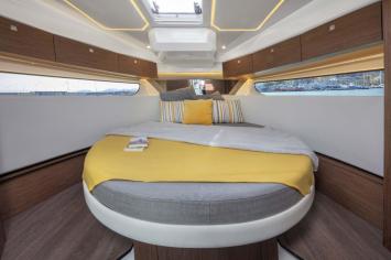 Yachtcharter Merry Fisher 1095 aussenansicht 5