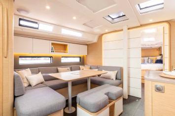 Yachtcharter Dufour41Performance 3cab 2
