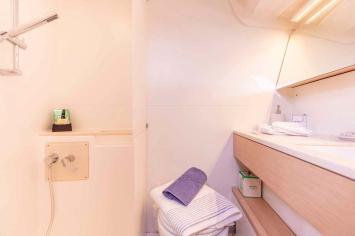 Yachtcharter Dufour41Performance 3cab 8