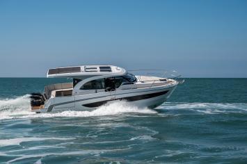 Yachtcharter Antares11 5
