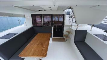 Yachtcharter Isla40 Luna 2