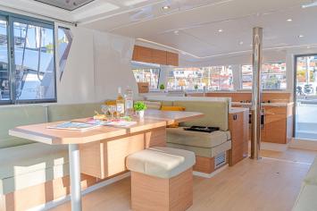 Yachtcharter Bali4 First Spark 8