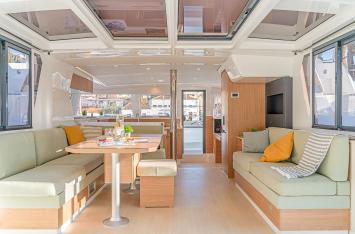 Yachtcharter Bali4 First Spark 11