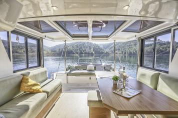 Yachtcharter Bali4 First Spark 14