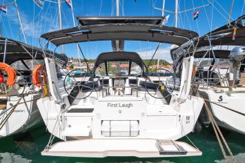 Yachtcharter Dufour37 First Laugh 3