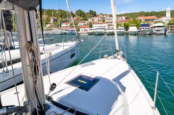 Yachtcharter Dufour37 First Laugh 7