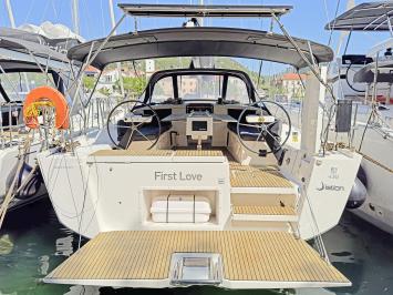 Yachtcharter Dufour430GrandLarge First Love 4