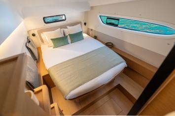 Yachtcharter Excess13 42cab 3