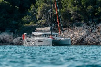 Yachtcharter Excess13 42cab 5