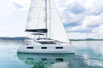 Yachtcharter Lagoon46 First Care