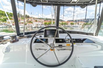 Yachtcharter Lagoon46 First Care 5