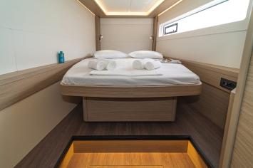 Yachtcharter Lagoon46 First Care 13