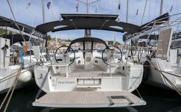 Yachtcharter Oceanis37 First Dream 6
