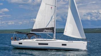 Yachtcharter Oceanis51 First Heartbeat 3