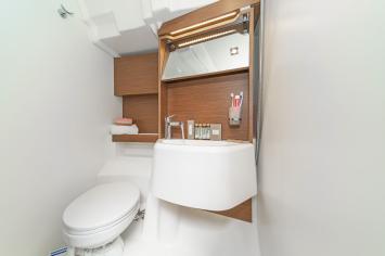 Yachtcharter Oceanis51 First Heartbeat 15