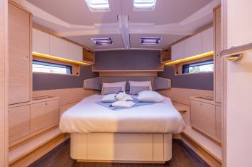 Yachtcharter Dufour48 4