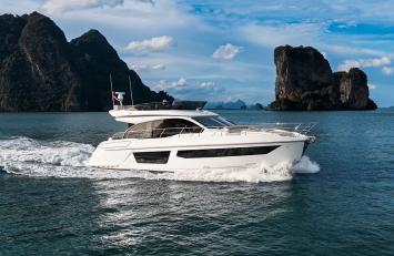 Yachtcharter Azimut53Fly