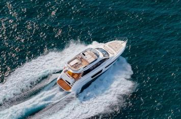 Yachtcharter Azimut53Fly 3