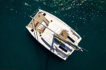 Yachtcharter Bali4 7