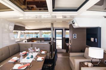 Yachtcharter Bali4 10