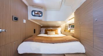 Yachtcharter Oceanis47 4cab 12