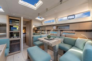 Yachtcharter Oceanis52 3cab 9