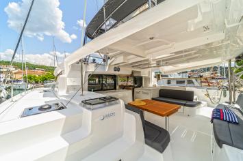 Yachtcharter Lagoon46 First Care 2