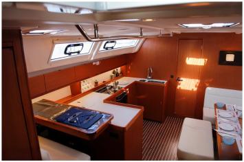 Yachtcharter BavariaCruiser51 Pevero 7