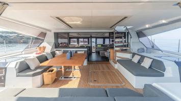 Yachtcharter FountainePajotSamana59 62cab 4