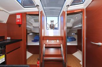 Yachtcharter Hanse388 11