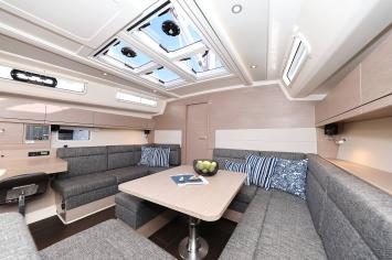 Yachtcharter Hanse458 9