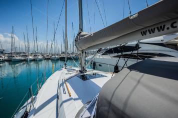 Yachtcharter Hanse460 4cab 2