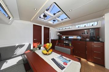 Yachtcharter Hanse460 4cab 6