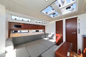 Yachtcharter Hanse460 4cab 9