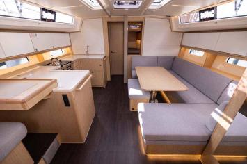 Yachtcharter BavariaC46 3