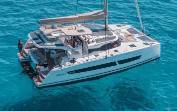Yachtcharter FountainePajotNew44Quatour 42cab 6