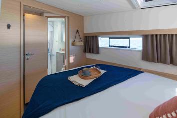 Yachtcharter FountainePajotNew44Quatour 42cab 19